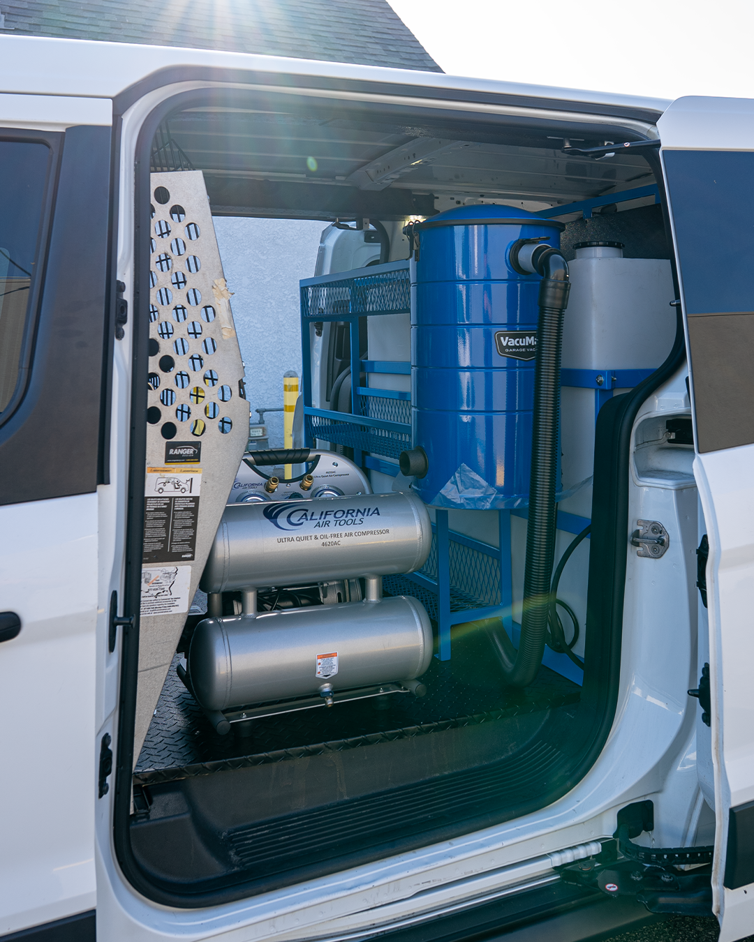 NEW - 2017 FORD TRANSIT CONNECT